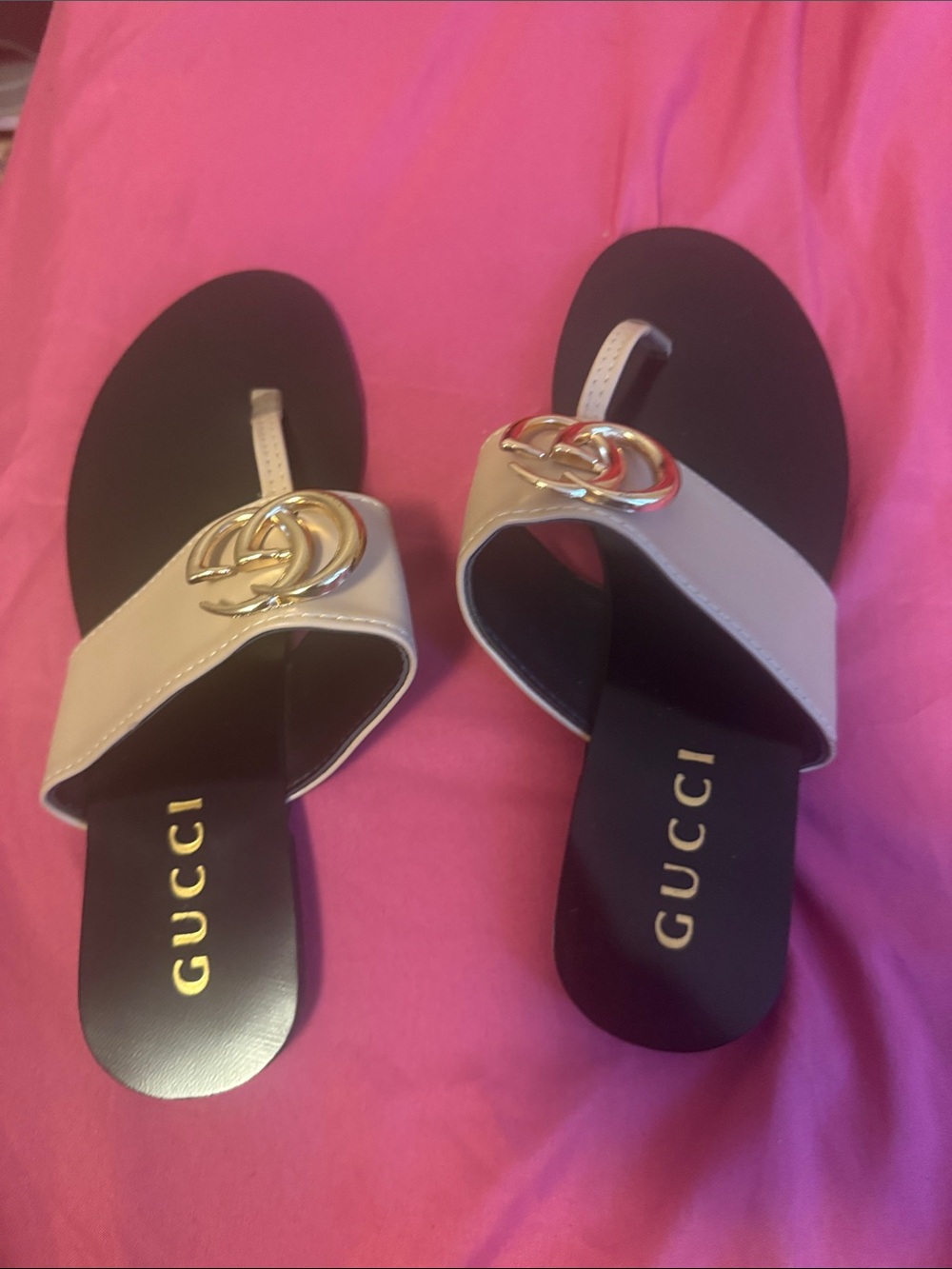 Gucci Cream Leather Thong Sandals with Gold Double G